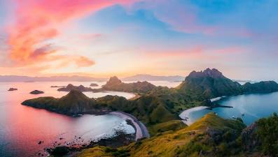 5 Beautiful Tourist Attractions in Indonesia